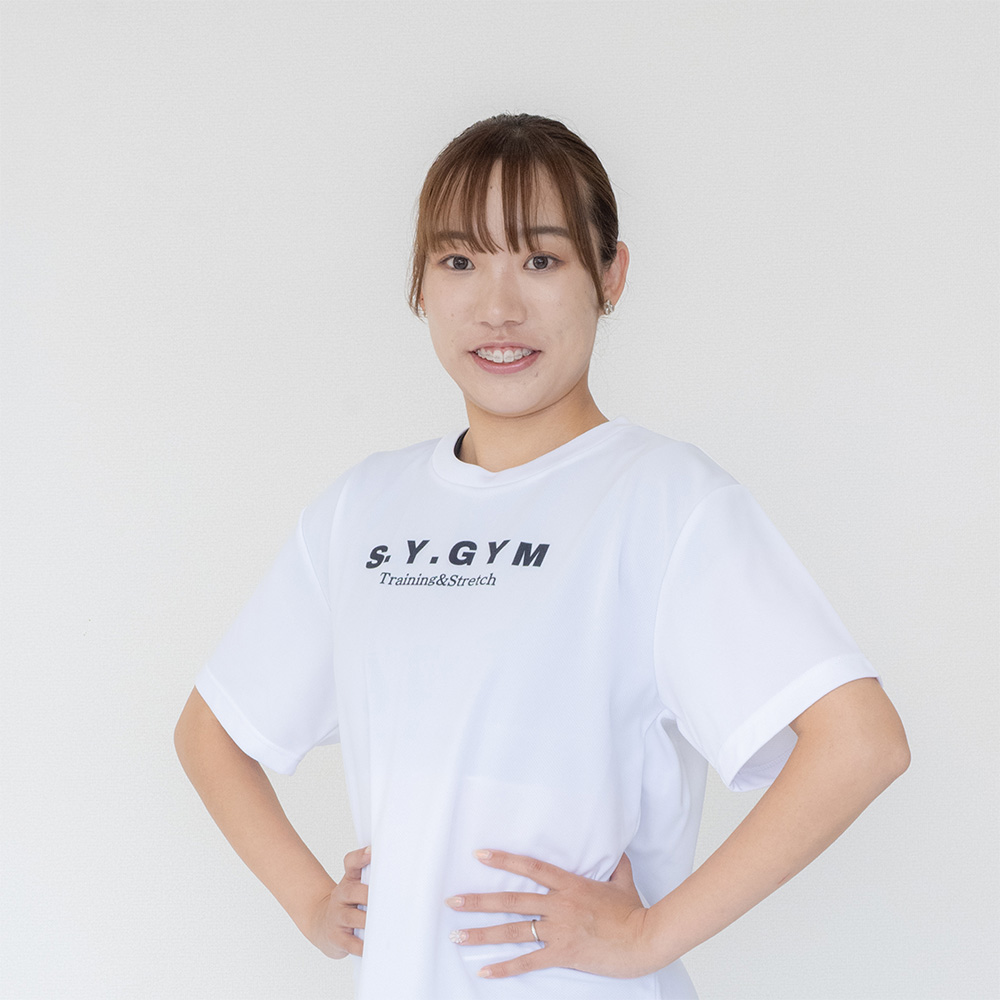 S.Y.Pilatesのピラティスインストラクター YURA